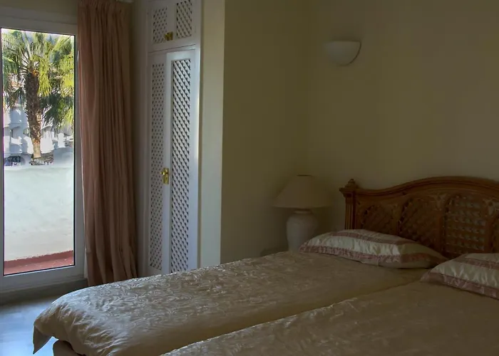 Magnificent Port-Beach 5* Luxury Residence